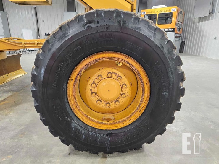 2001-caterpillar-140h-vhp-image-29