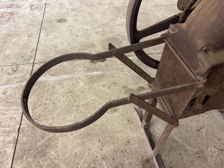 john-deere-model-1b-corn-sheller-image-13