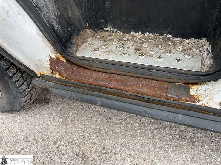 2015-ford-transit-image-25