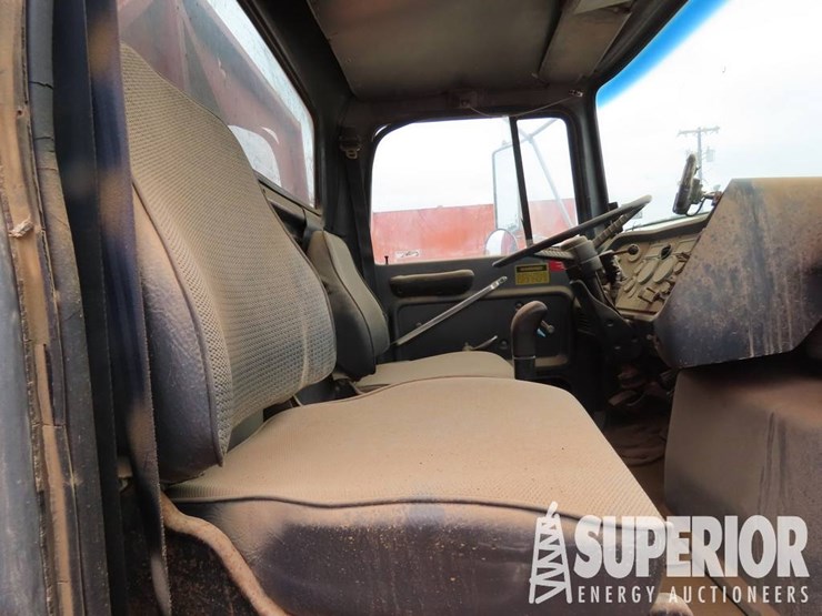 1992-ford-l9000-image-8