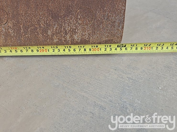 2016-case-750m-image-28