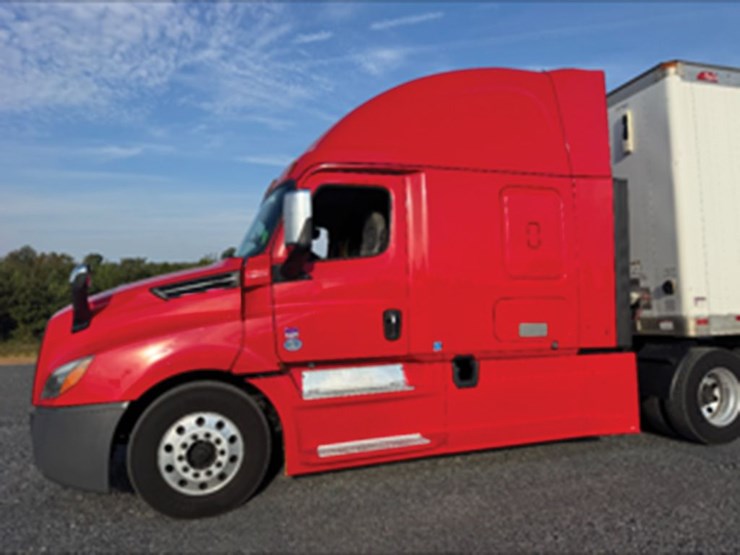 2018-freightliner-cascadia-126-image-1