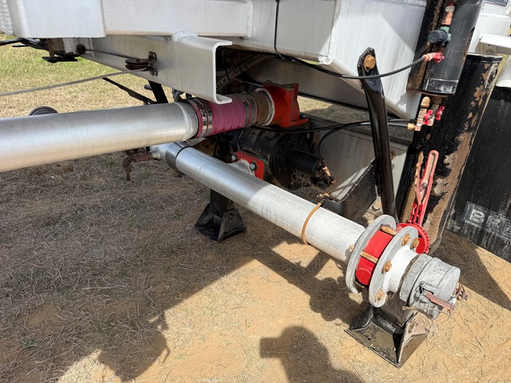 2011-brenner-tank-trailer-image-12