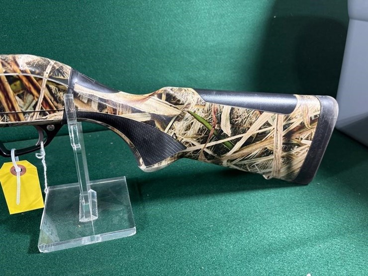 remington-versamax-12-ga-shotgun-image-14