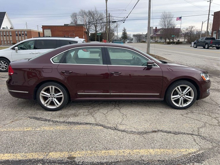 2014-volkswagen-passat-tdi-image-6