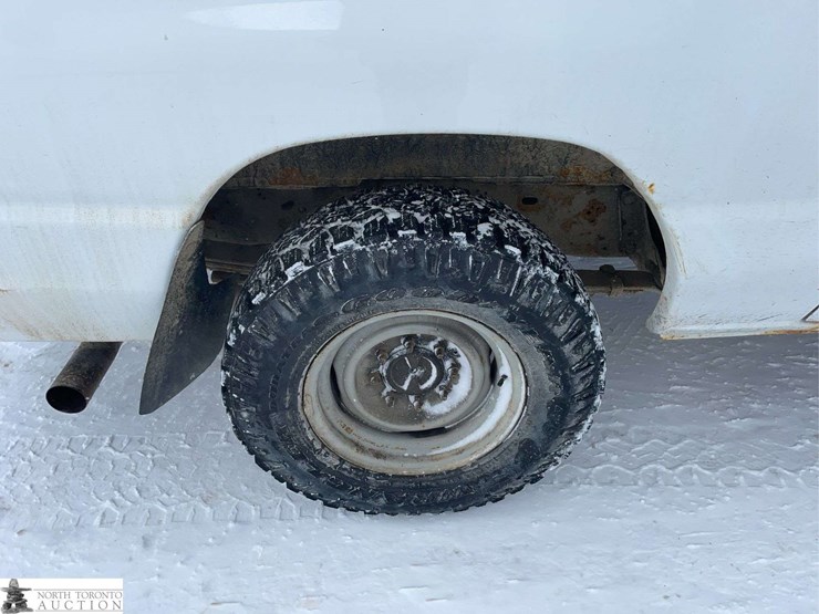 2009-ford-cargo-image-26