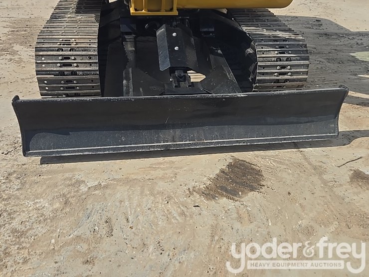 2018-caterpillar-305.5-image-30