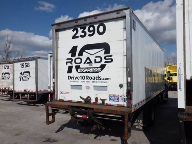 2019-freightliner-m2-106-image-6