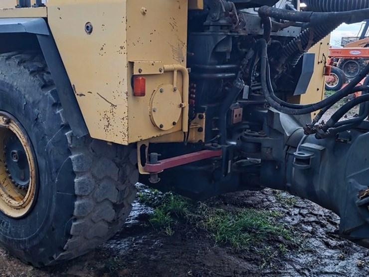 2005-komatsu-hm300-1-image-30