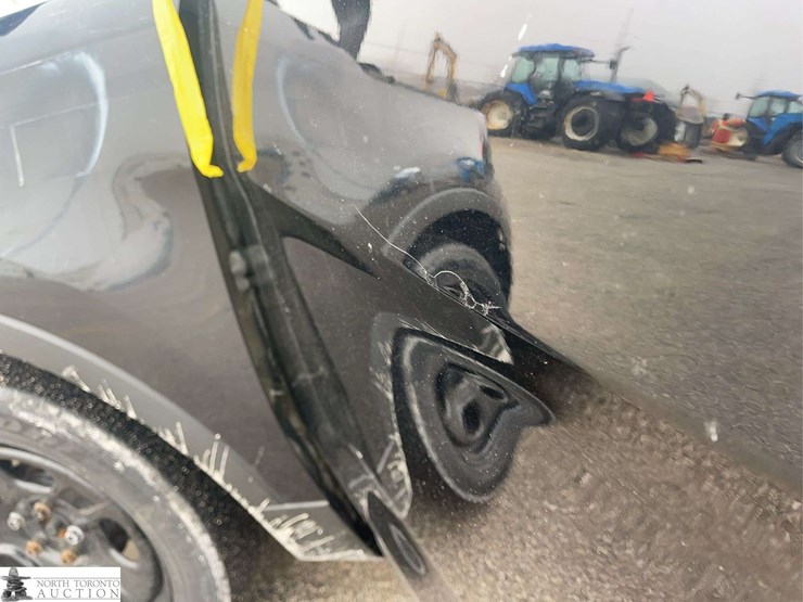 2017-ford-explorer-image-28