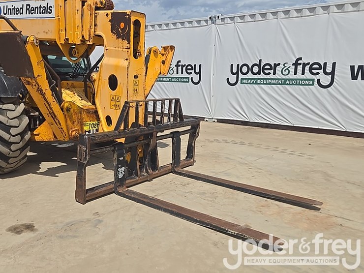 2018-jcb-512-56-image-11