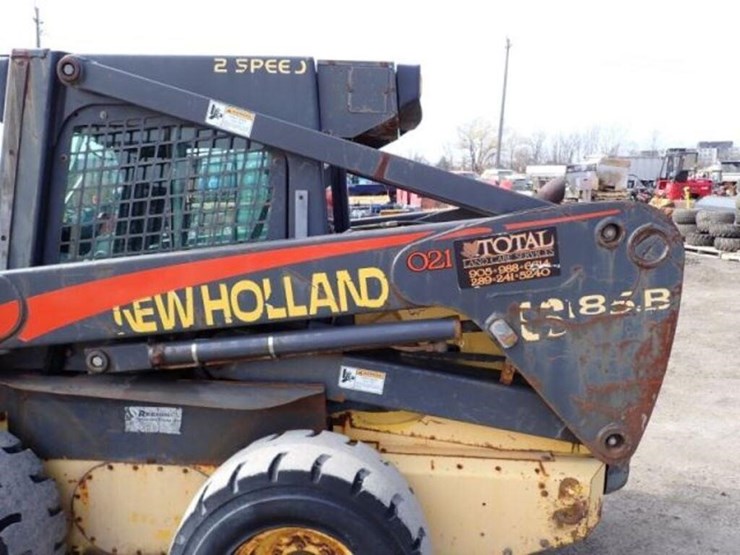2005-new-holland-ls185b-image-34