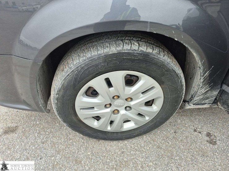 2017-dodge-grand-caravan-sxt-image-21