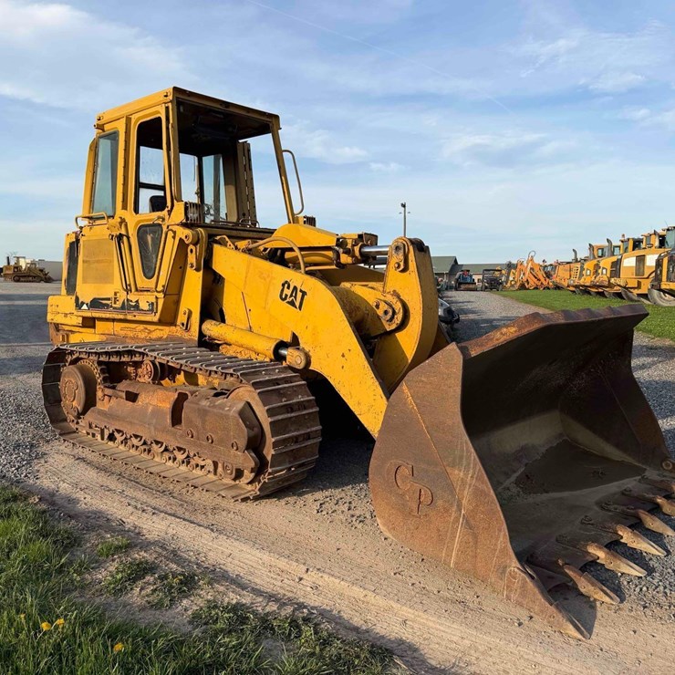 CATERPILLAR 953
