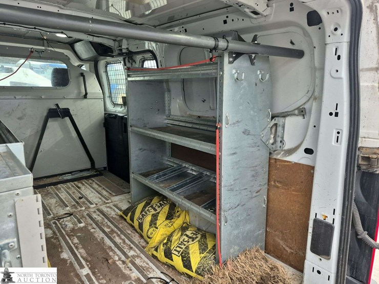 2018-ford-transit-image-26