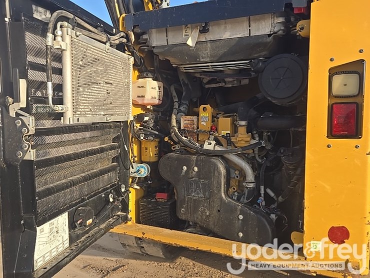 2021-caterpillar-289d3-image-43