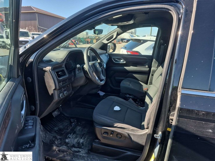 2021-chevrolet-tahoe-image-13