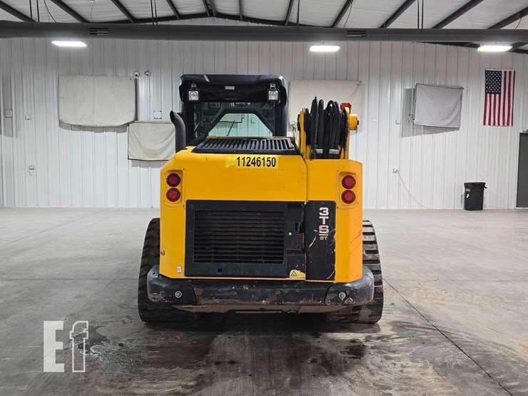 2021-jcb-3ts-8t-image-8