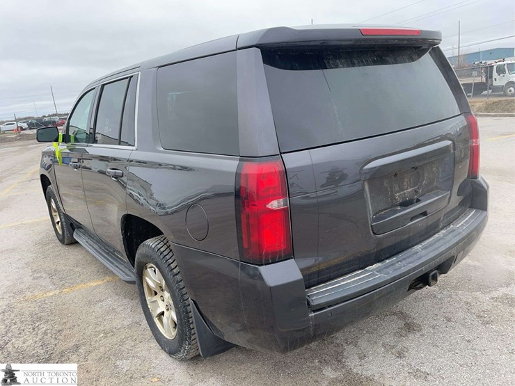 2017-chevrolet-tahoe-image-7