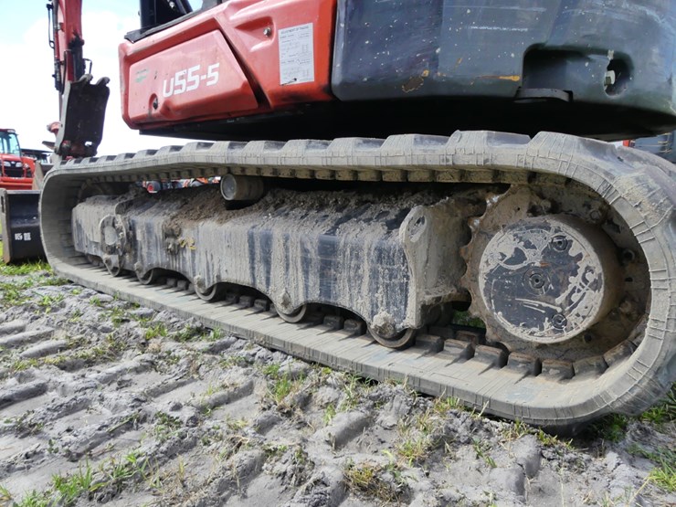 kubota-u55-5-image-5