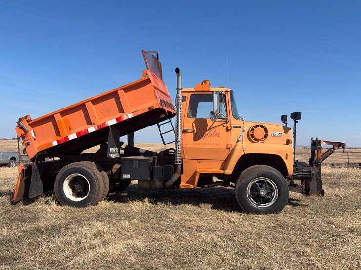 1989-ford-l8000-image-4