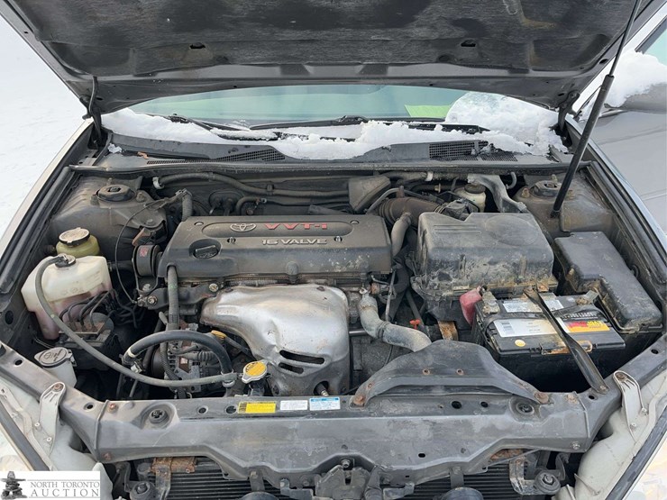 non-operable-2005-toyota-camry-4dr-sedan-image-14