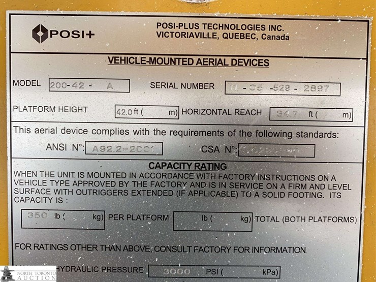 2011-freightliner-m2-106-image-28