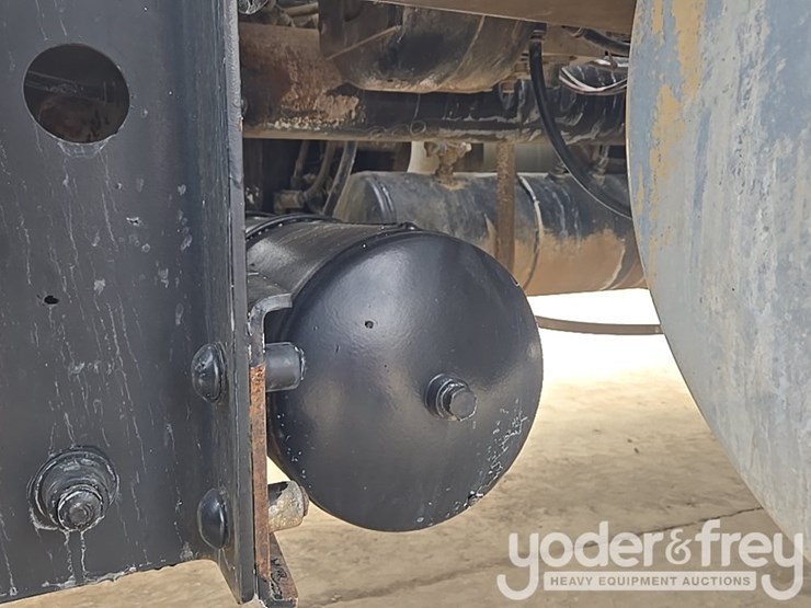 2014-kenworth-t800-image-31