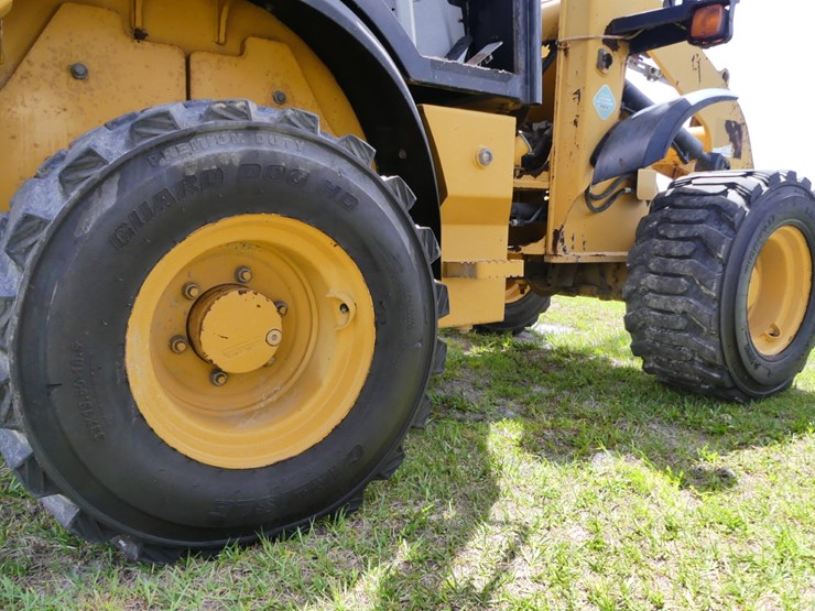 2015-caterpillar-903c-image-6