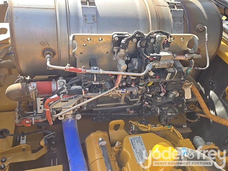 2017-caterpillar-336fl-image-71