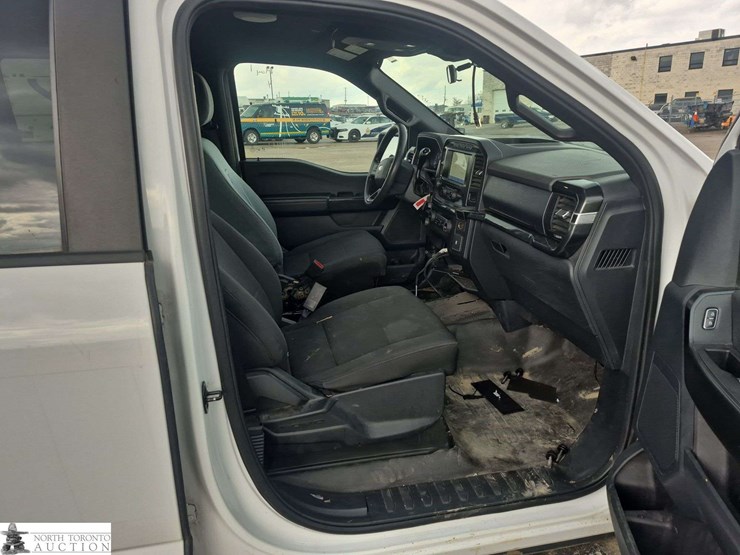 2021-ford-f150-image-28