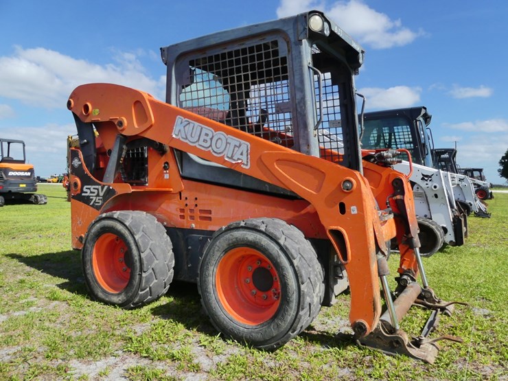 kubota-ssv75-image-2