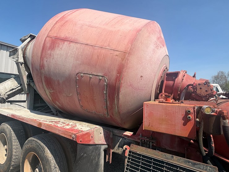 #31932-•-1986-mack-dm6-tandem-axle-concrete-truck-image-27