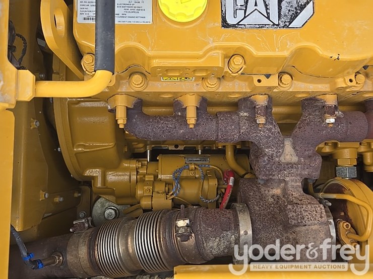 2019-caterpillar-336-image-98