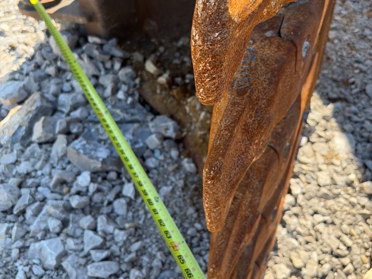 2022-volvo-ec300el-image-26