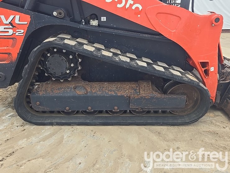 2021-kubota-svl75-2-image-17