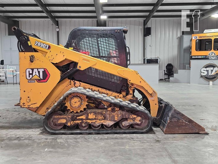 2020-caterpillar-289d3-image-6