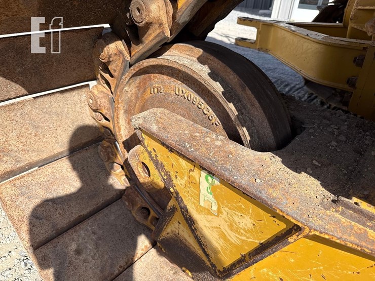 2016-caterpillar-d6t-lgp-image-41