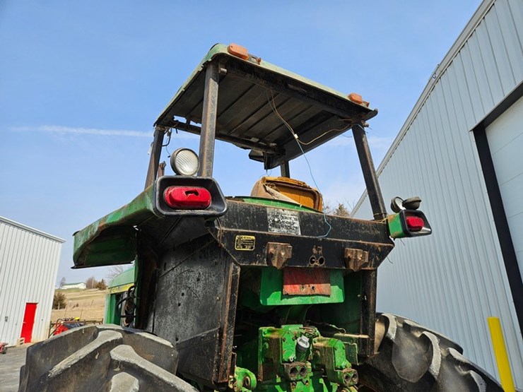 1982-john-deere-4240-image-24