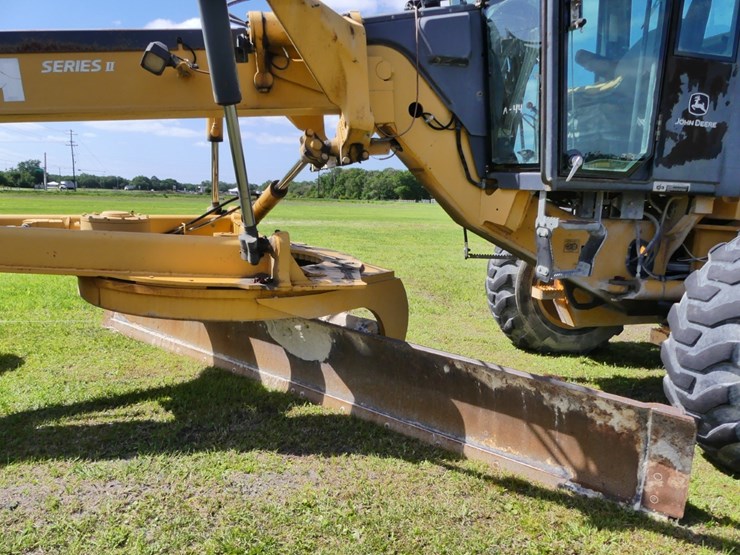 deere-670ch-image-10