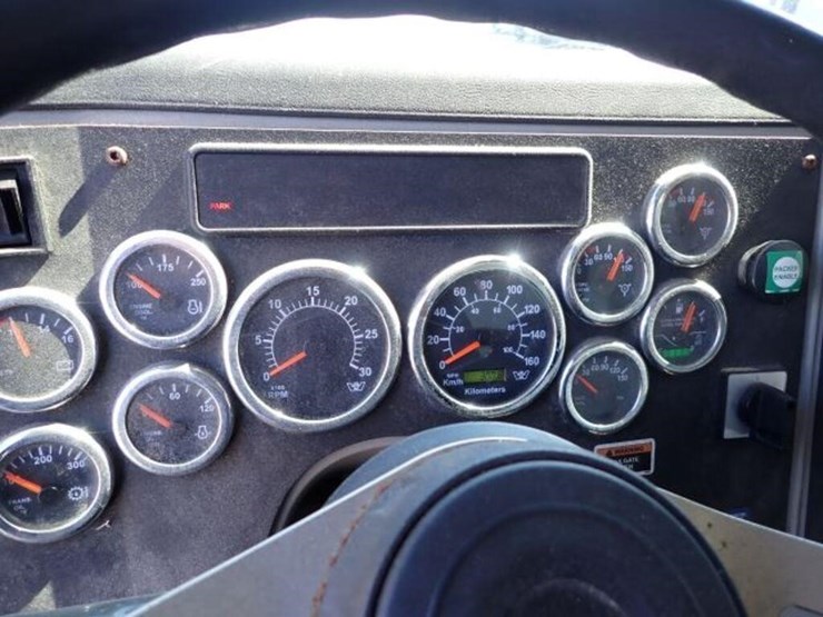 2017-western-star-4700sb-image-34