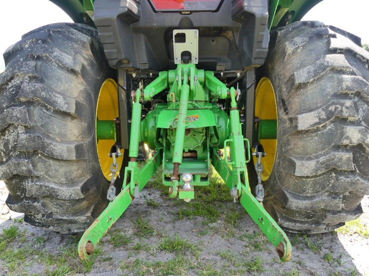 2019-john-deere-4044m-image-5