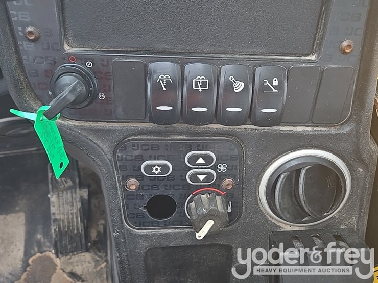 2018-jcb-512-56-image-109