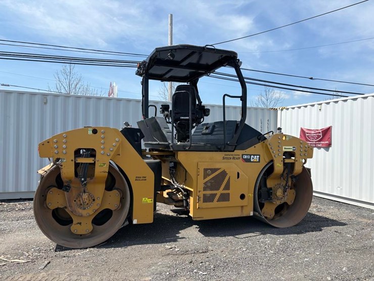 2018-caterpillar-cb13-image-6