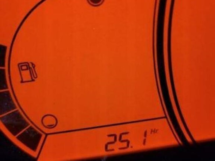 2021-can-am-defender-limited-hd10-4x4-side-by-side-image-10