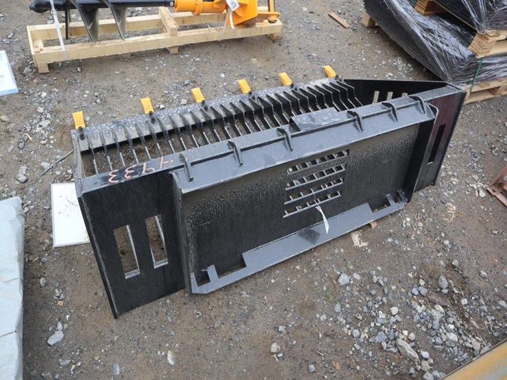 future-skid-steer-rock-bucket-image-4