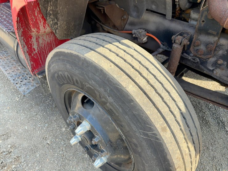 2007-ford-f750-xl-image-11