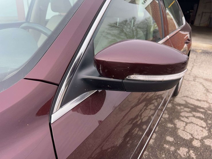 2014-volkswagen-passat-tdi-image-18