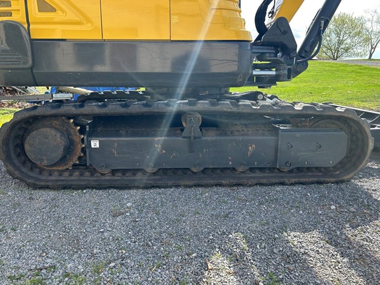 2024-new-holland-e57c-image-17