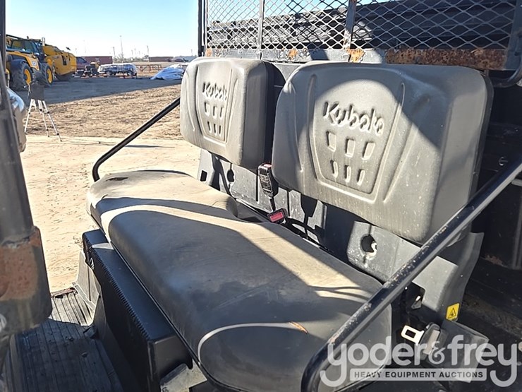 2018-kubota-rtvx1140-image-37